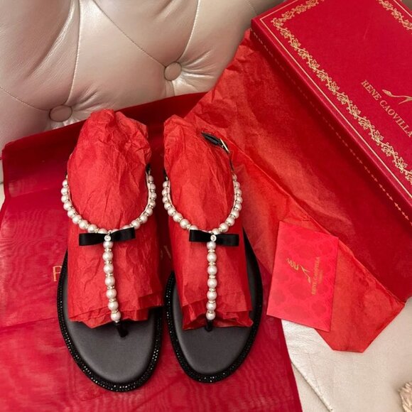 NIB Authentic RENE CAOVILLA AMALIA LEATHER SANDALS WITH PEARL RHINESTONES